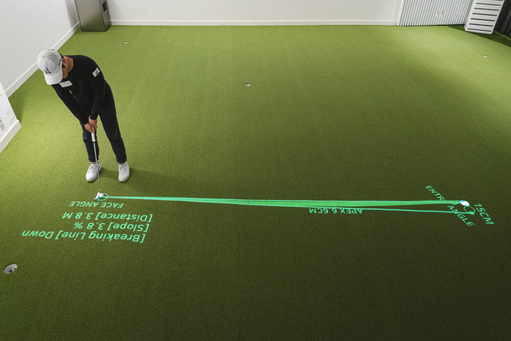 TourPutt AR putting simulator session
