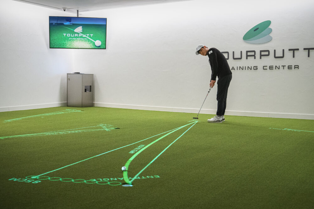 TourPutt AR putting analysis